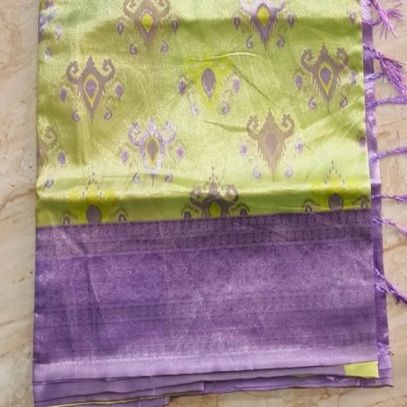 Silver Pattu - Parrot Green